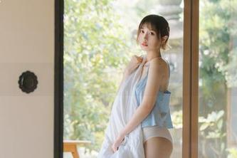 念雪ww的写真，加载可爱到你心里，快来感受这股甜蜜！