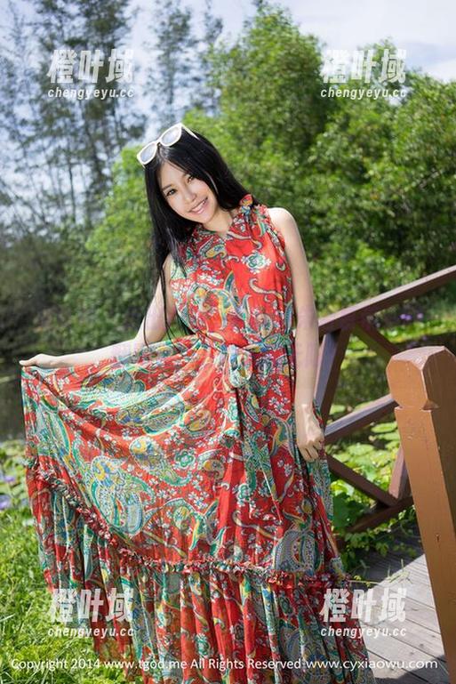 推女神-Akiki朱若慕 推女神 - 走出户外,Akiki朱若慕带你嗨翻图库,下载乐趣无限!