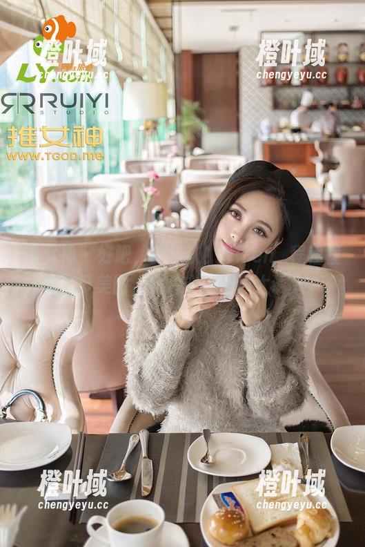 推女神 - 好吧，我承认！Kiren_程程程的吊带美图，照片中的世界太诱人。