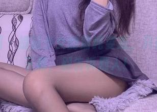 微密圈 – 提袜少女的清纯姿态，只在网盘下载，别告诉别人！