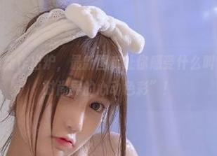 星野咪兔白丝新作出炉，最新图库让你感受什么叫“兔子变身为时尚界的心动色彩”！