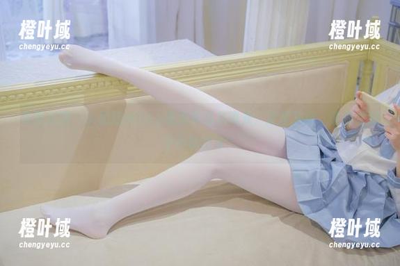 森萝财团 - 小奶糕Milky最新作品集曝光：泳装加身，谁说女孩子不能游泳？