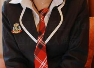 模范学院 – 写真界的新星，Hana妹的灰丝作品让人难忘