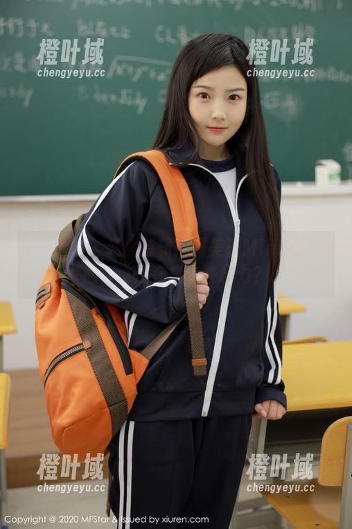 模范学院 - 私房特辑：糯美子Mini的体操服，谁还在集中注意力？