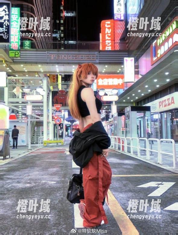 特软儿Sona献上福利大餐：探索毛衣背后的作品