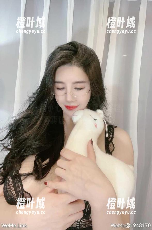 猪小七 微密圈 - 猪小七的兔女郎梦幻旅程,高清写真让你目不暇接!