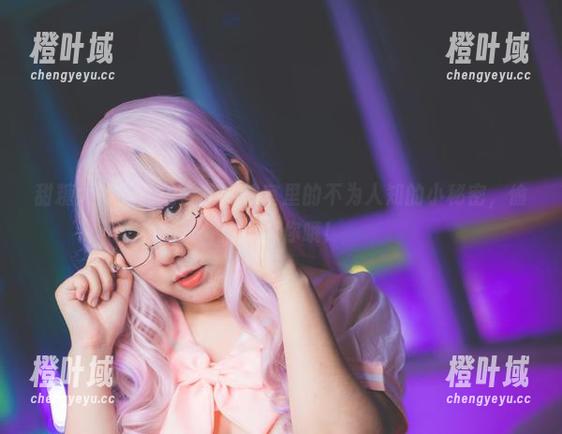 甜糖大魔王私拍合集：教室里的不为人知的小秘密，偷偷告诉你哦！