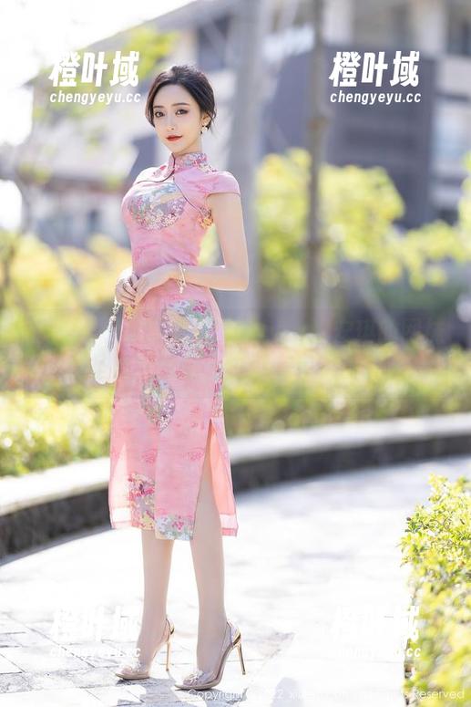 秀人网-Olivia童安琪 秀人网 - 原图来了!Olivia童安琪的网袜,无圣光,感觉人生都有点不一样了。