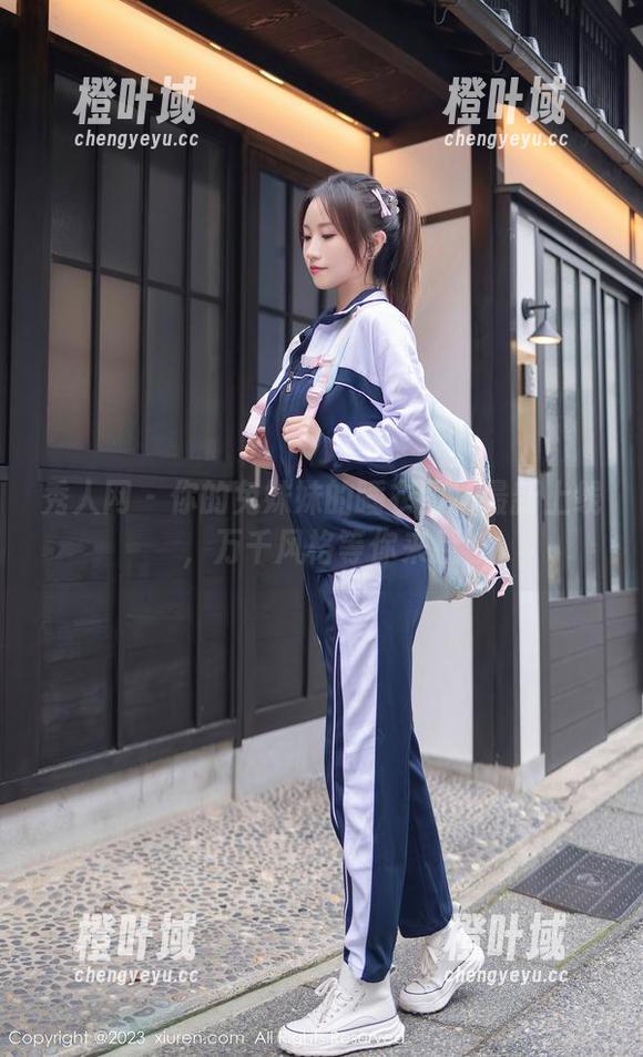 秀人网 - 你的兔妹妹的睡衣图册最新上线，万千风格等你来撩