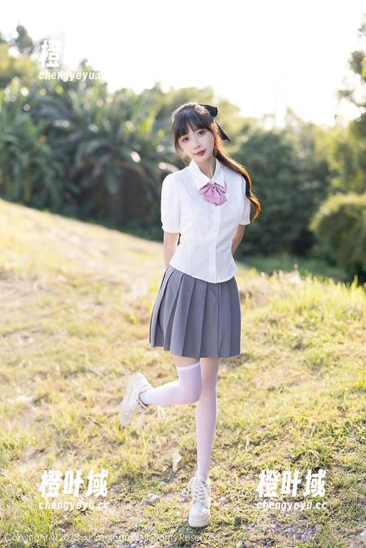 秀人网 - 卓芷伊EricA的兔女郎大冒险：图库精选，惊喜每一次点击