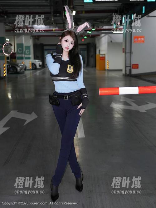 秀人网-月野兔美妞 秀人网 - 不可思议的月野兔美妞:她的长腿图包让我想一探究竟,真是有点心动。