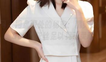秀人网 – 网盘深处的秘密：糯美子MINIbabe的灰丝足以晃动灵魂