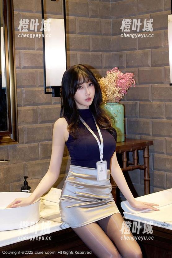 秀人网-糯美子MINIbabe 秀人网 - 余晖下的福利巨献,糯美子MINIbabe女神写真,让人沉醉。