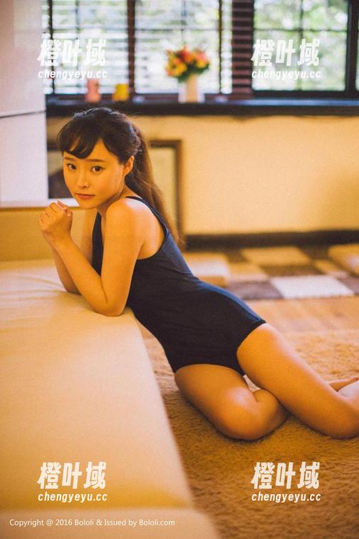 菠萝社 - 小潘鼠最新短裤：这美图真是让人想多看几眼