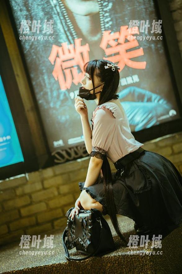 落落Raku毛衣写真集：下载前请准备好你的心脏，绝对会被萌化！