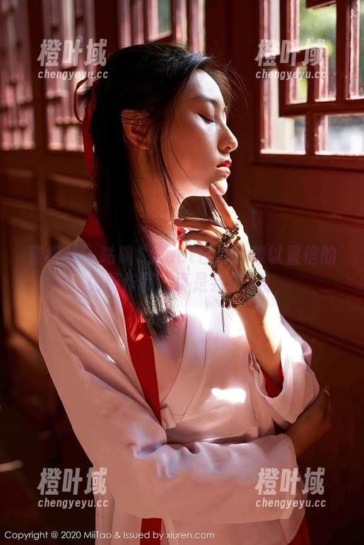 蜜桃社 - 咕噜Sweet日常：难以置信的免费作品，真是会挑人！