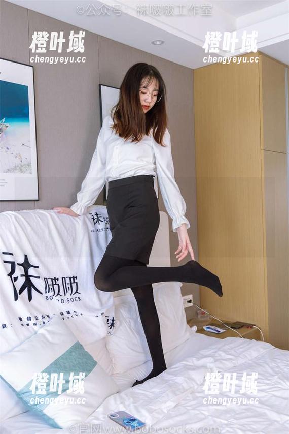 袜啵啵-小甜豆 袜啵啵 - 发现了最新的“小甜豆”“咖啡丝(脚尖加固款)”资源,感觉被吸引得不能自拔。