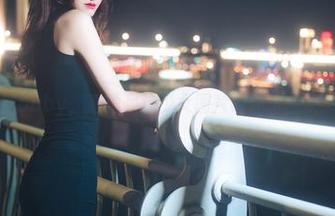 跟随鹿八岁baby，高清足球少女图片带你飞，快来体验吧！